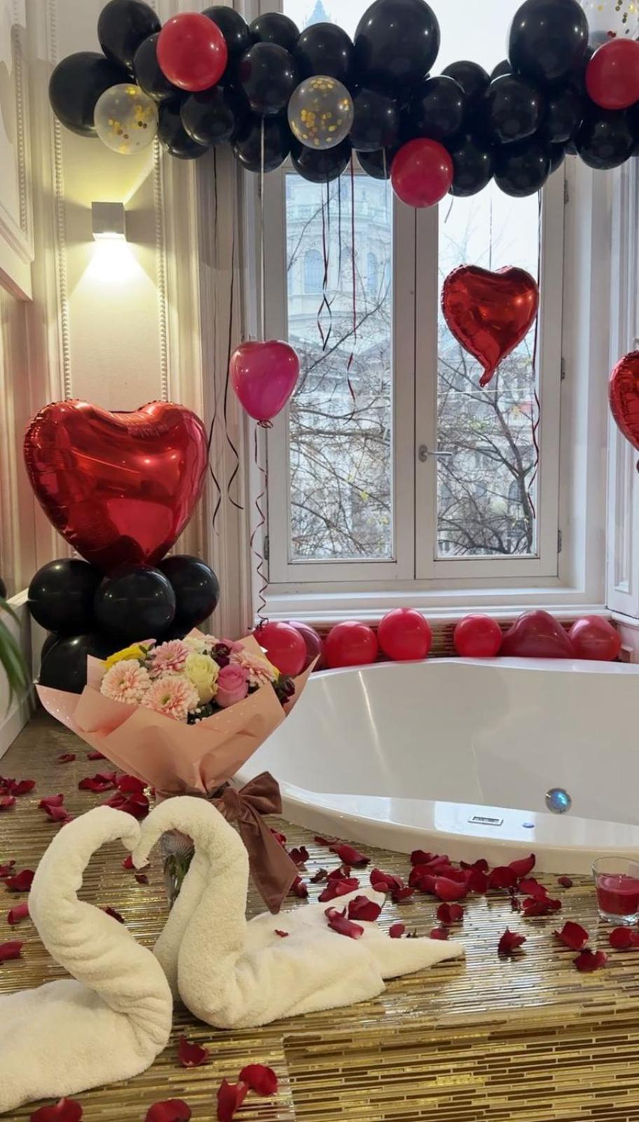 Апартаменти Enzo Capo Jacuzzi Andrassy Будапешт Екстер'єр фото